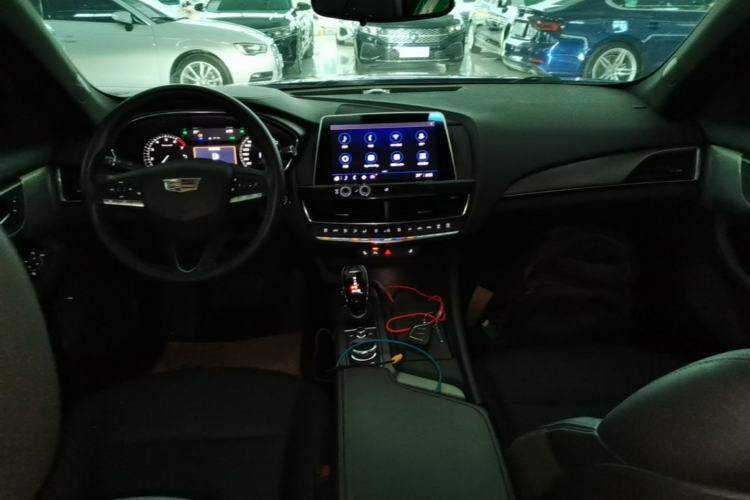 Used Cadillac CT5 2021 Revised 28T Luxury Version Center Console
