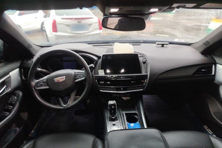 Used Cadillac CT5 2021 28T Luxury Model Center Console