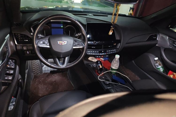 Used Cadillac CT5 2021 28T Luxury Model Center Console