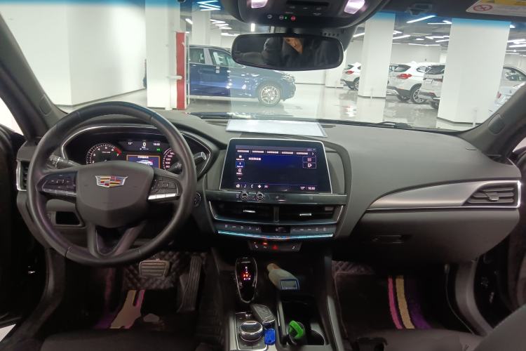 Used Cadillac CT5 2021 Revised 28T Luxury Version Center Console