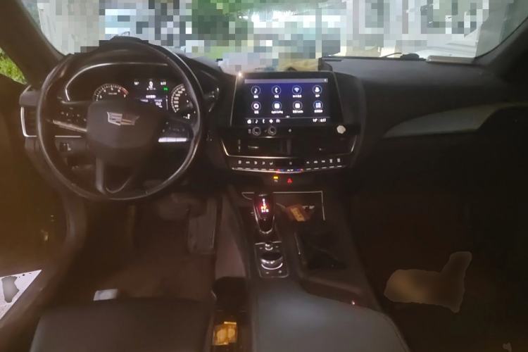 Used Cadillac CT5 2021 28T Fashion Edition Center Console