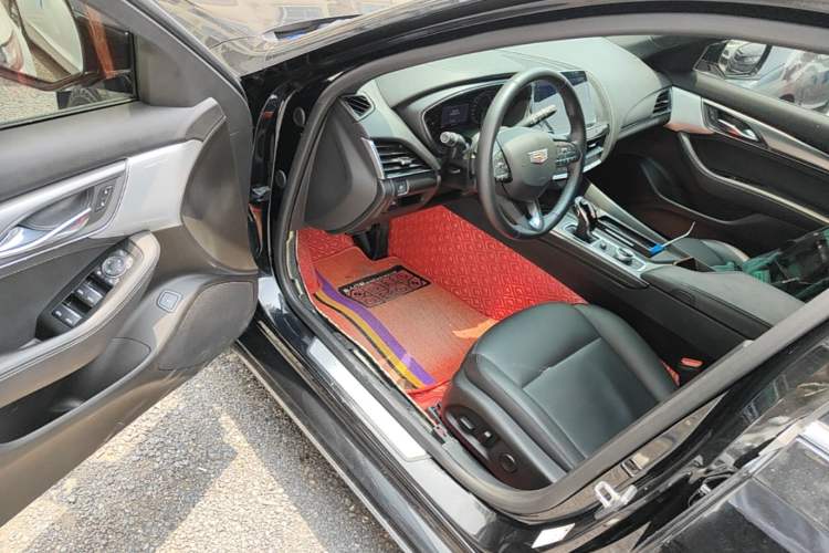 Used Cadillac CT5 2021 28T Luxury Model Driver Seat