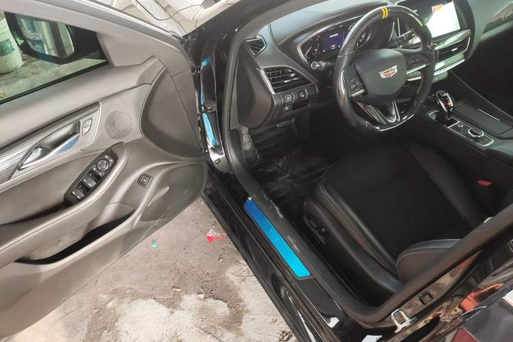 Used Cadillac CT5 2021 28T Fashion Edition Driver Seat
