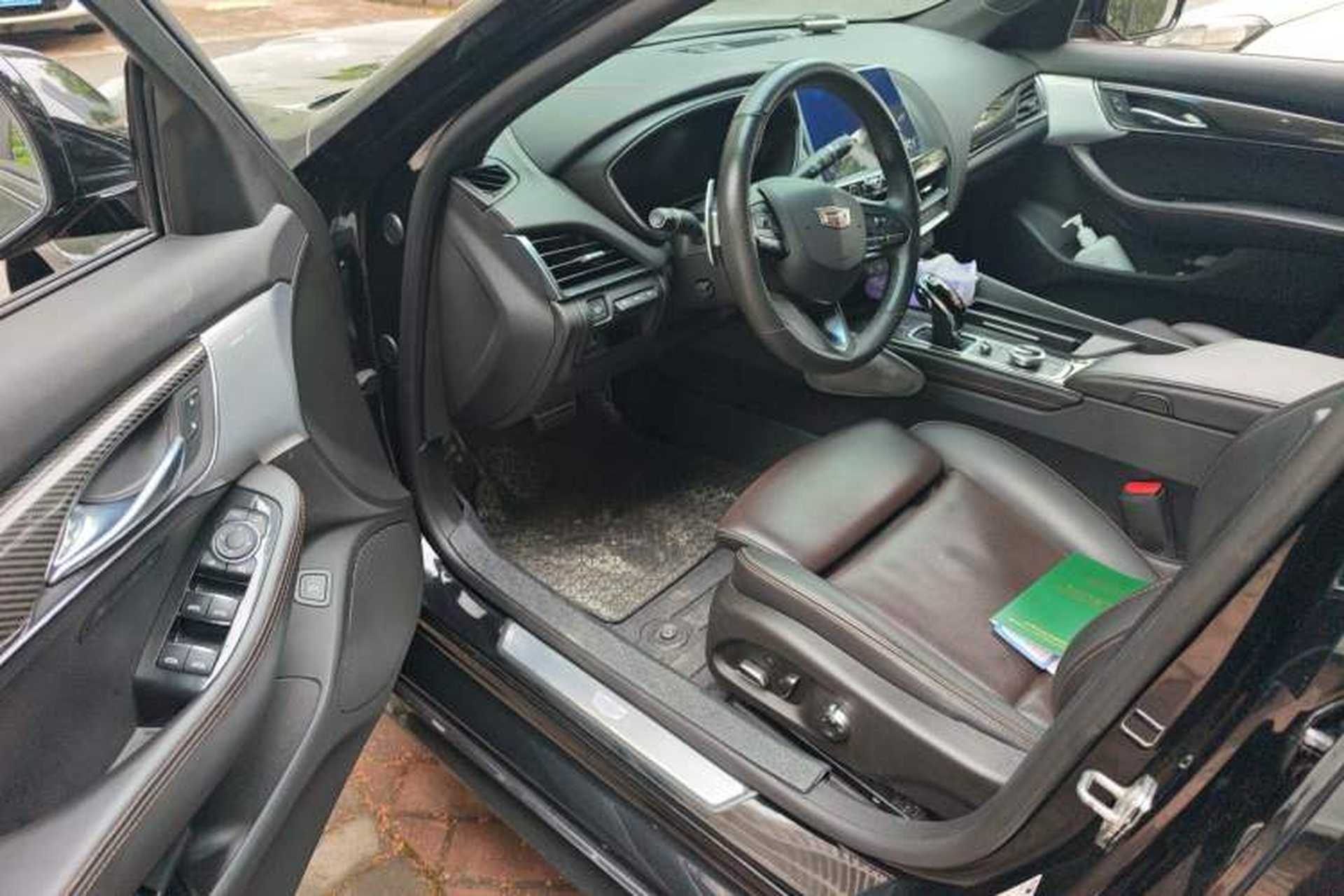 Used Cadillac CT5 2021 28T Platinum Sport Model Driver Seat