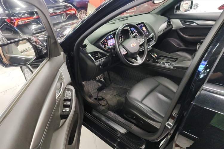 Used Cadillac CT5 2021 28T Luxury Model Driver Seat