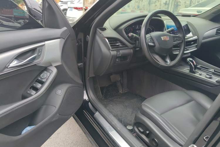 Used Cadillac CT5 2021 28T Luxury Model Driver Seat