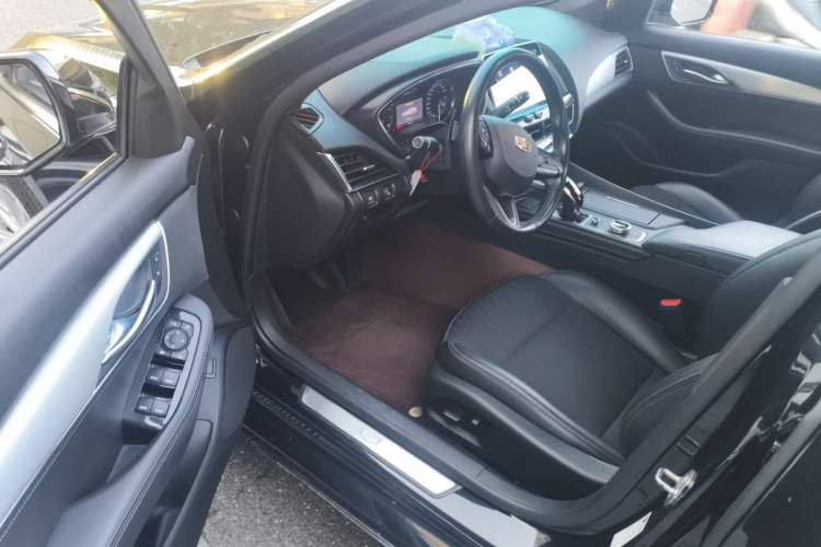 Used Cadillac CT5 2021 28T Tech Edition Driver Seat