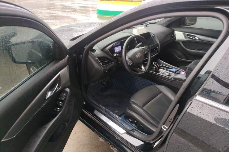 Used Cadillac CT5 2021 28T Luxury Model Driver Seat