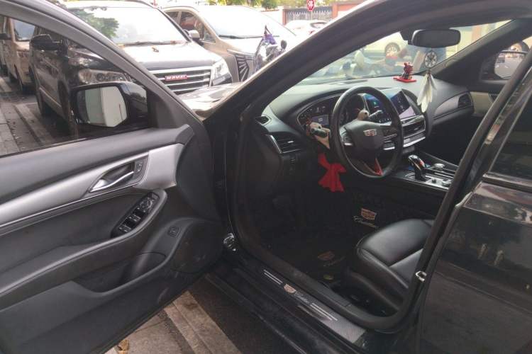 Used Cadillac CT5 2021 28T Luxury Model Driver Seat