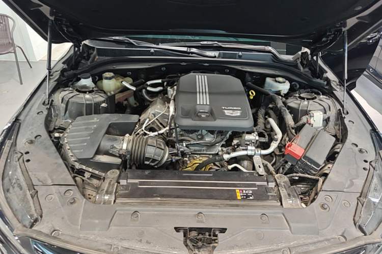 Used Cadillac CT5 2021 28T Fashion Edition Engine Bay