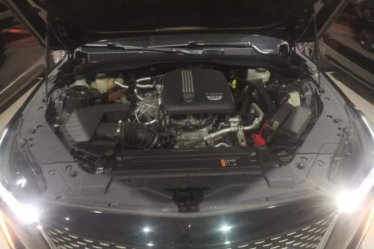 Used Cadillac CT5 2021 28T Fashion Edition Engine Bay