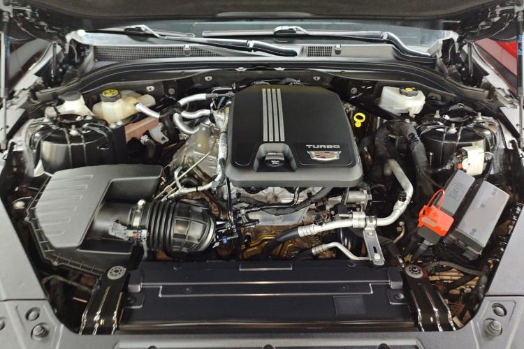 Used Cadillac CT5 2021 28T Fashion Edition Engine Bay
