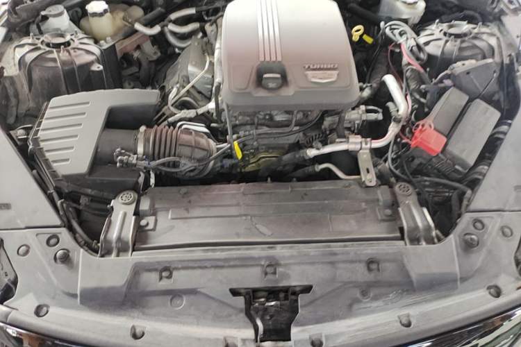 Used Cadillac CT5 2021 28T Luxury Model Engine Bay