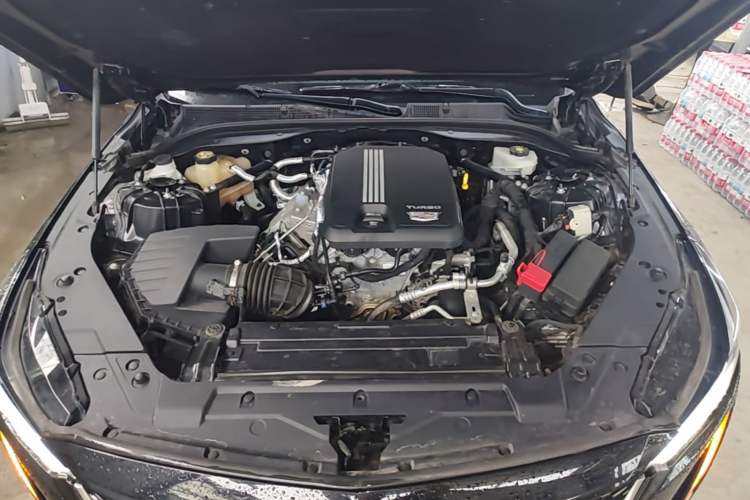 Used Cadillac CT5 2021 Revised 28T Luxury Version Engine Bay
