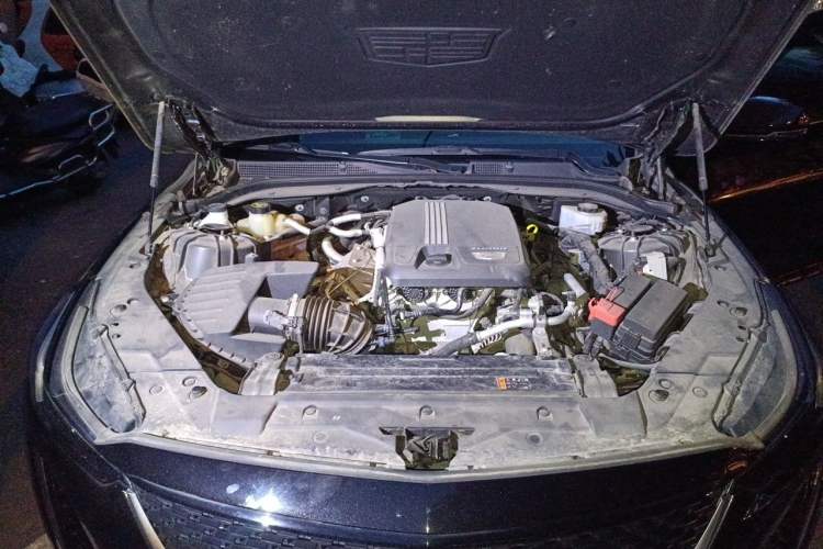 Used Cadillac CT5 2021 28T Tech Edition Engine Bay