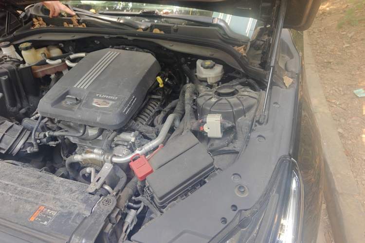 Used Cadillac CT5 2021 28T Tech Edition Engine Bay Left