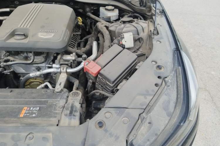 Used Cadillac CT5 2021 Revised 28T Luxury Version Engine Bay Left