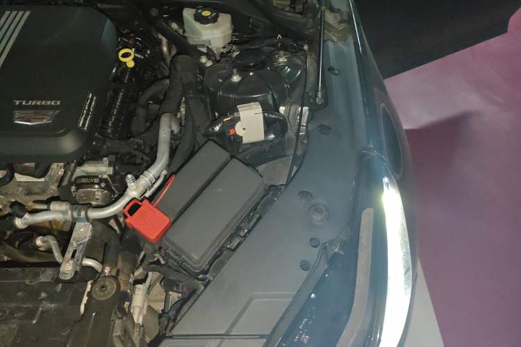 Used Cadillac CT5 2021 28T Luxury Model Engine Bay Left