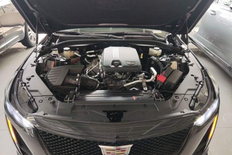 Used Cadillac CT5 2021 28T Platinum Edition Engine Bay