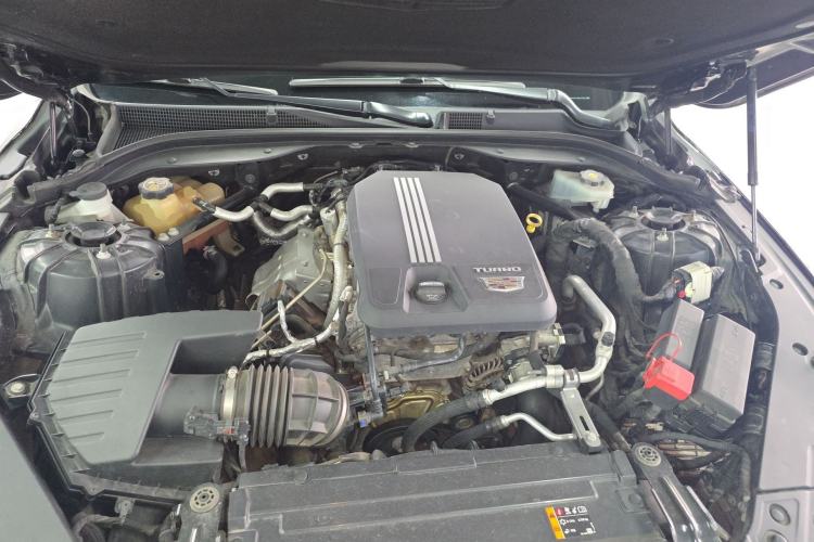 Used Cadillac CT5 2021 28T Advanced Sport Model Engine Bay