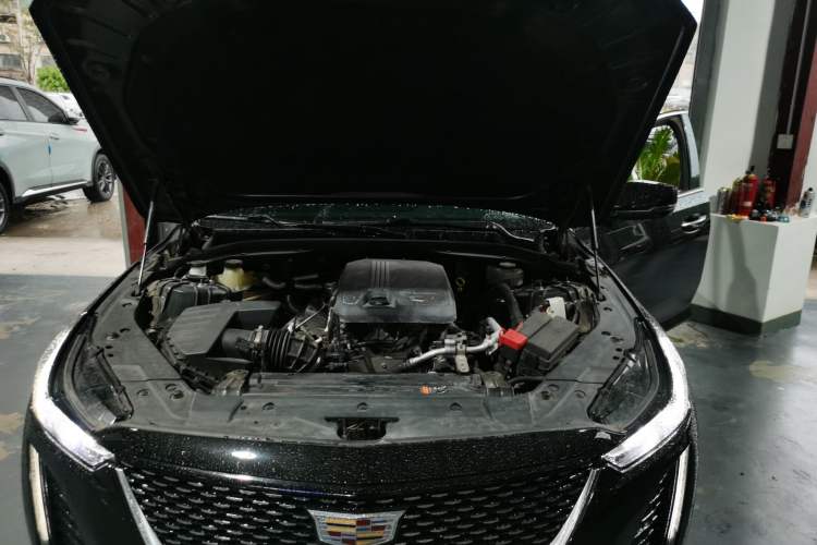 Used Cadillac CT5 2021 28T Luxury Model Engine Bay