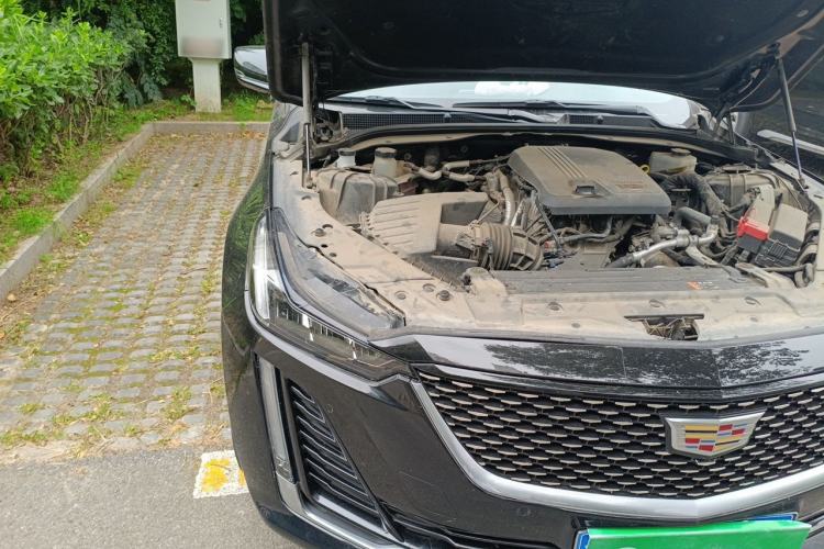 Used Cadillac CT5 2021 28T Luxury Model Engine Bay Right