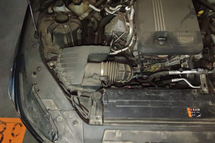 Used Cadillac CT5 2021 Revised 28T Luxury Version Engine Bay Right