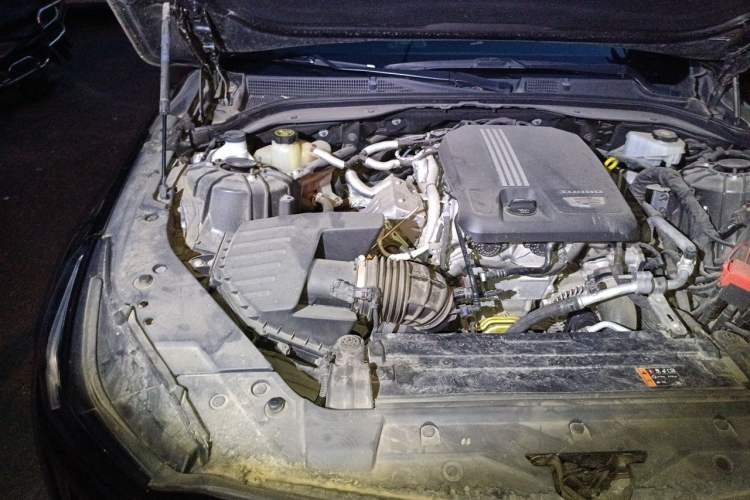 Used Cadillac CT5 2021 28T Tech Edition Engine Bay Right