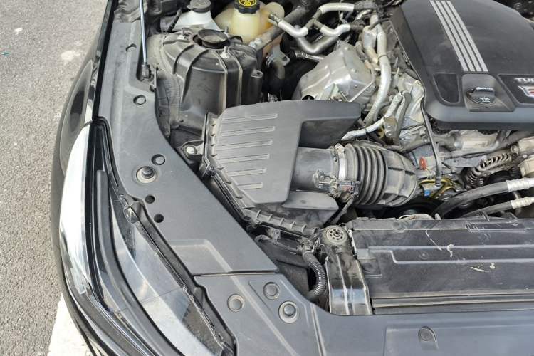 Used Cadillac CT5 2021 Revised 28T Luxury Version Engine Bay Right