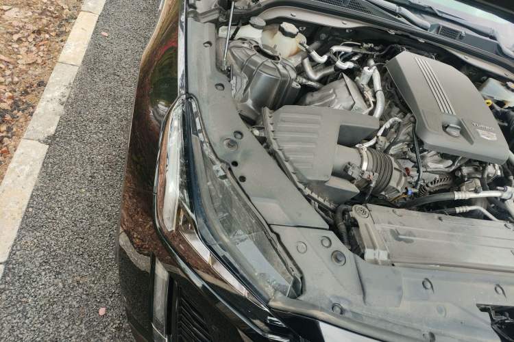 Used Cadillac CT5 2021 28T Luxury Model Engine Bay Right