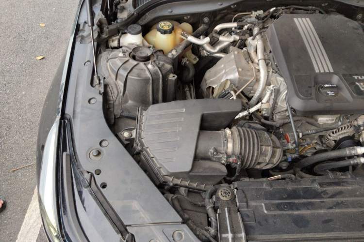 Used Cadillac CT5 2021 28T Luxury Model Engine Bay Right