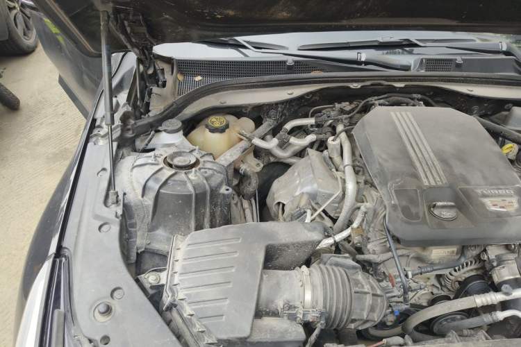 Used Cadillac CT5 2021 28T Fashion Edition Engine Bay Right