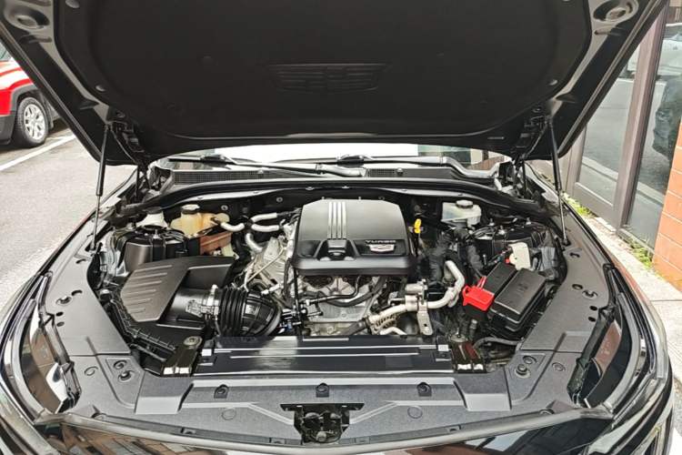 Used Cadillac CT5 2021 28T Luxury Model Engine Bay