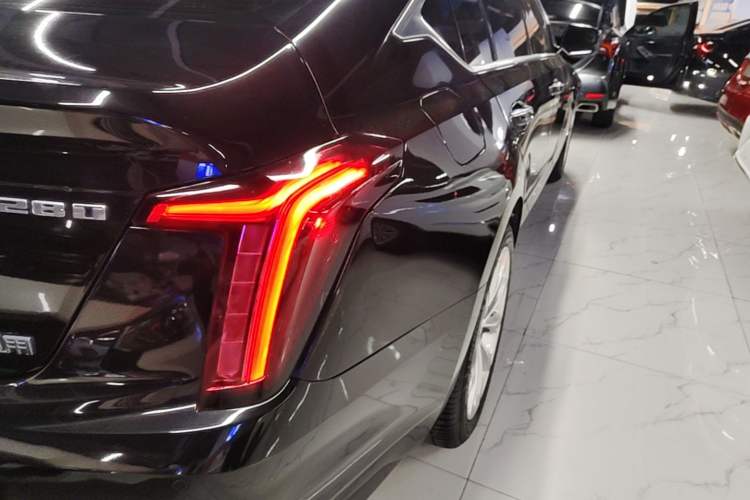Used Cadillac CT5 2021 28T Luxury Model Exterior 3