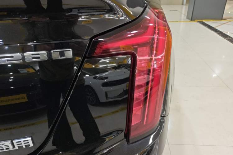 Used Cadillac CT5 2021 Revised 28T Luxury Version Exterior 3