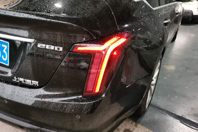 Used Cadillac CT5 2021 28T Luxury Model Exterior 3