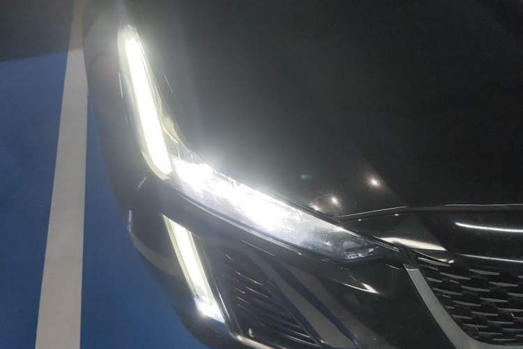 Used Cadillac CT5 2021 28T Luxury Model Exterior 6