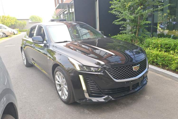 Used Cadillac CT5 2021 Revised 28T Luxury Version Front Right 45 Deg