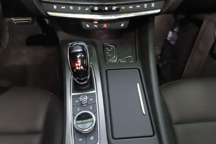 Used Cadillac CT5 2021 28T Luxury Model Gear Lever