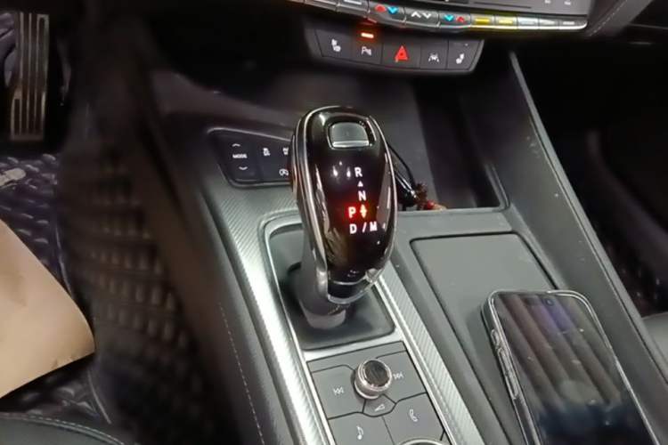Used Cadillac CT5 2021 28T Prestige Edition Gear Lever