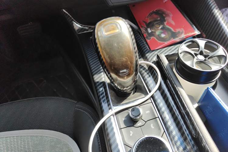 Used Cadillac CT5 2021 28T Fashion Edition Gear Lever