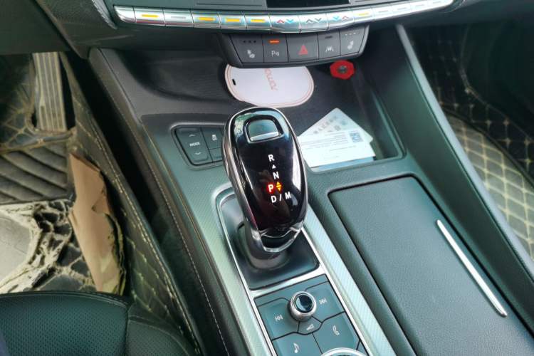 Used Cadillac CT5 2021 28T Prestige Edition Gear Lever