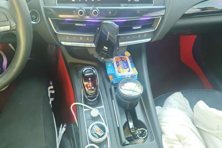 Used Cadillac CT5 2021 28T Fashion Edition Gear Lever