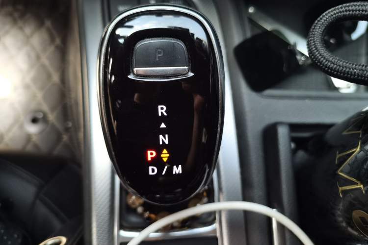 Used Cadillac CT5 2021 28T Luxury Model Gear Lever