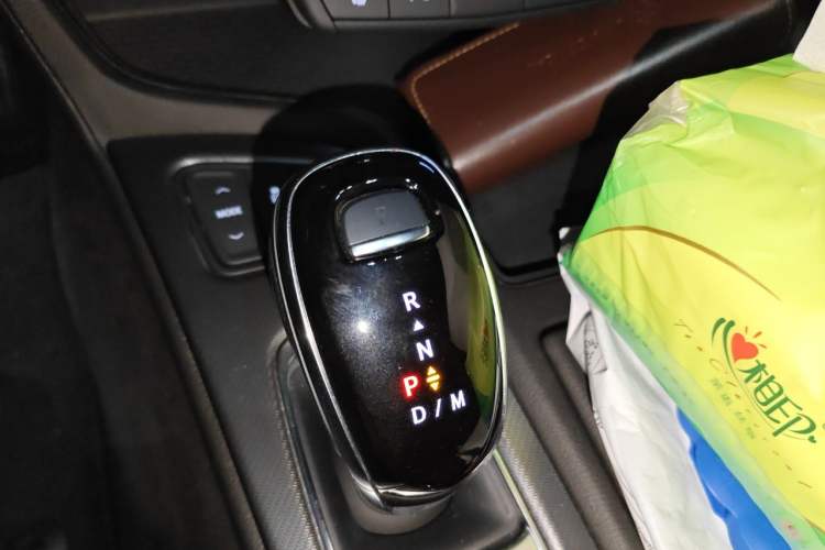 Used Cadillac CT5 2021 Revised 28T Luxury Version Gear Lever