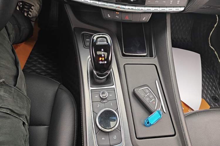 Used Cadillac CT5 2021 28T Luxury Model Gear Lever