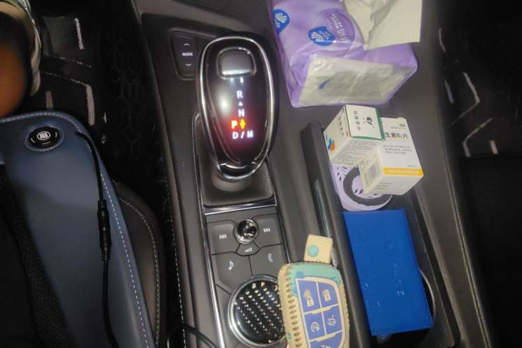Used Cadillac CT5 2021 28T Fashion Edition Gear Lever