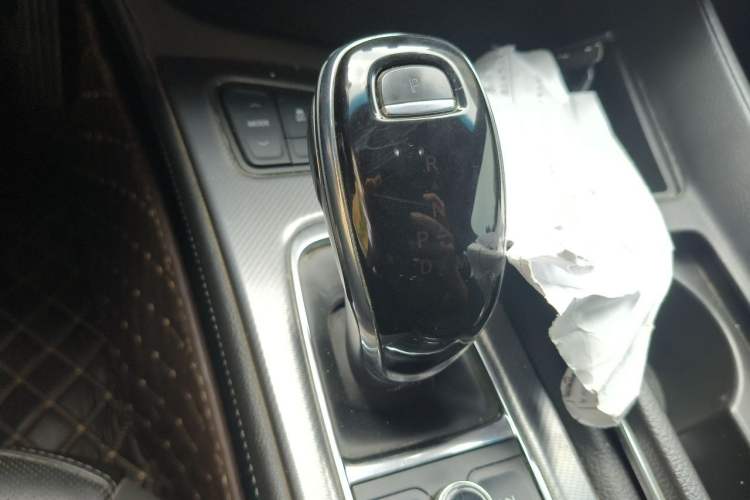 Used Cadillac CT5 2021 28T Fashion Edition Gear Lever