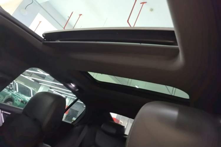 Used Cadillac CT5 2021 28T Luxury Model Headliner