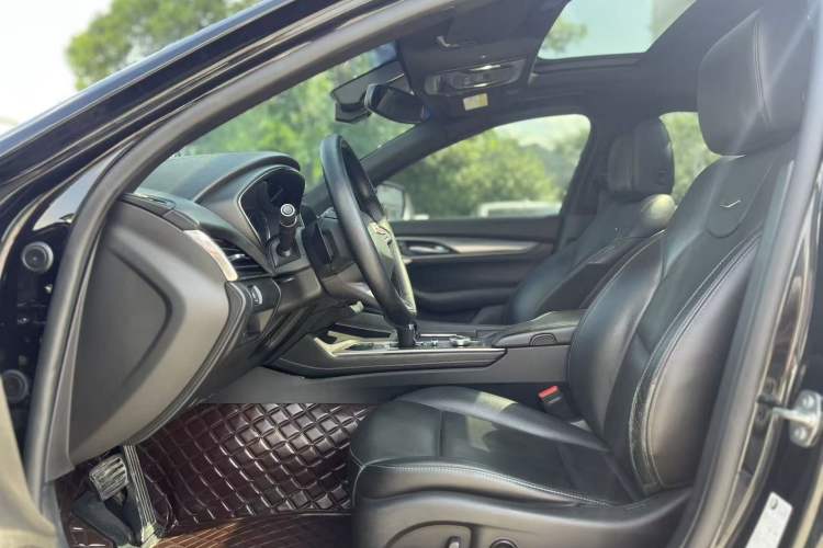 Used Cadillac CT5 2021 28T Luxury Model Interior 1